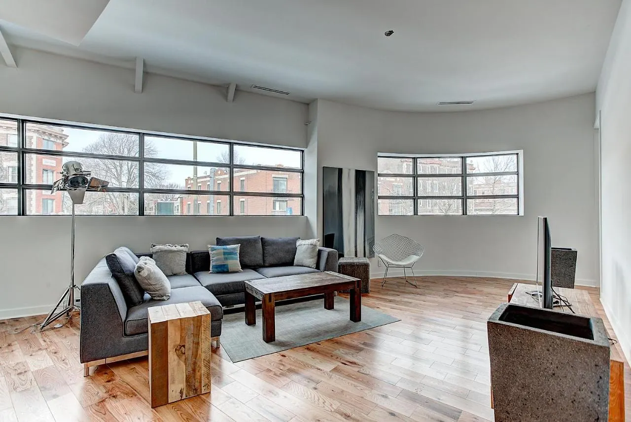 Modern Suites In Ndg Montreal Apartment